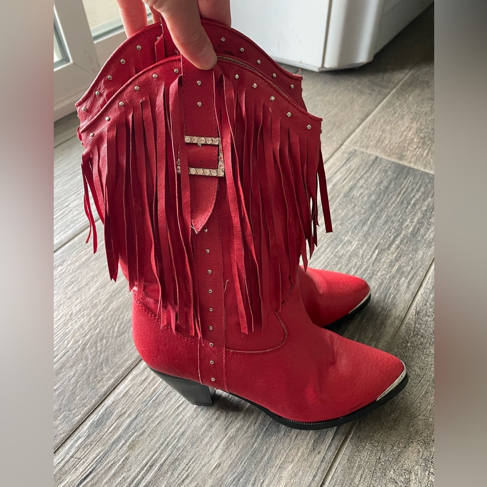 dingo Red Suede Fringe Studded Heeled Cowboy Boots size 6/6.5